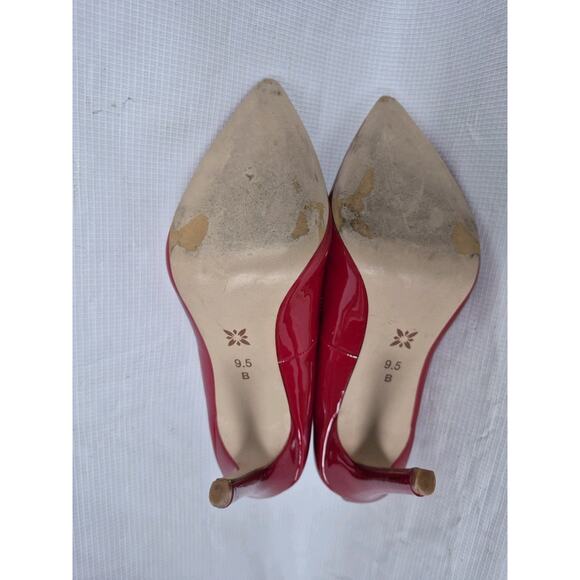 BCBGeneration Women’s 9.5 Red Patent Leather Pointed Toe Stiletto High Heel Pump - Picture 8 of 8